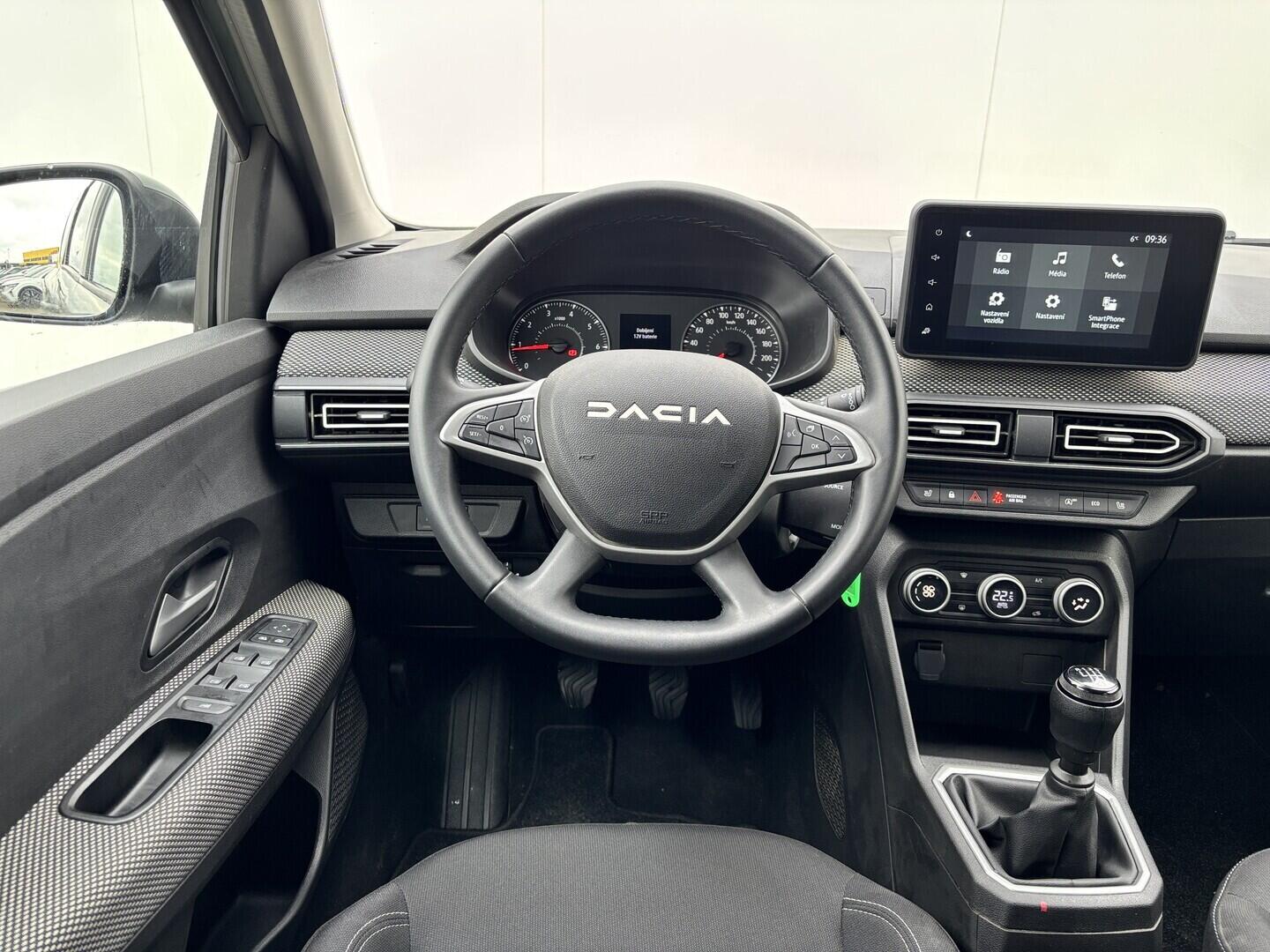 OZ190V01632_21.webp_JOGGER expression 1.0 TCe 74 kW manuál, DPH