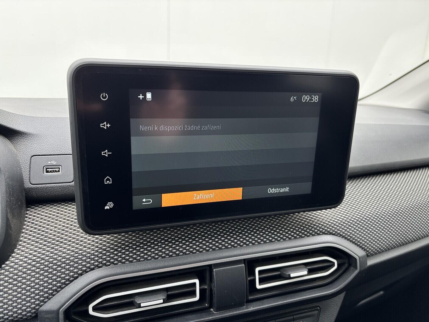 OZ190V01632_32.webp_JOGGER expression 1.0 TCe 74 kW manuál, DPH