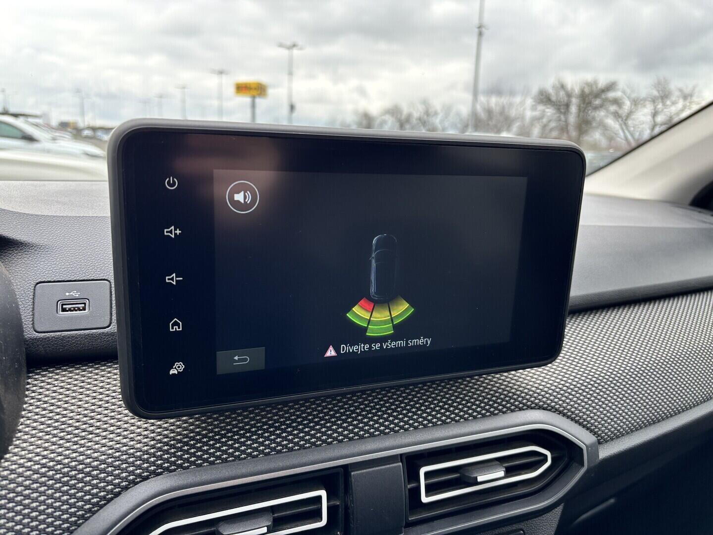 OZ190V01632_34.webp_JOGGER expression 1.0 TCe 74 kW manuál, DPH