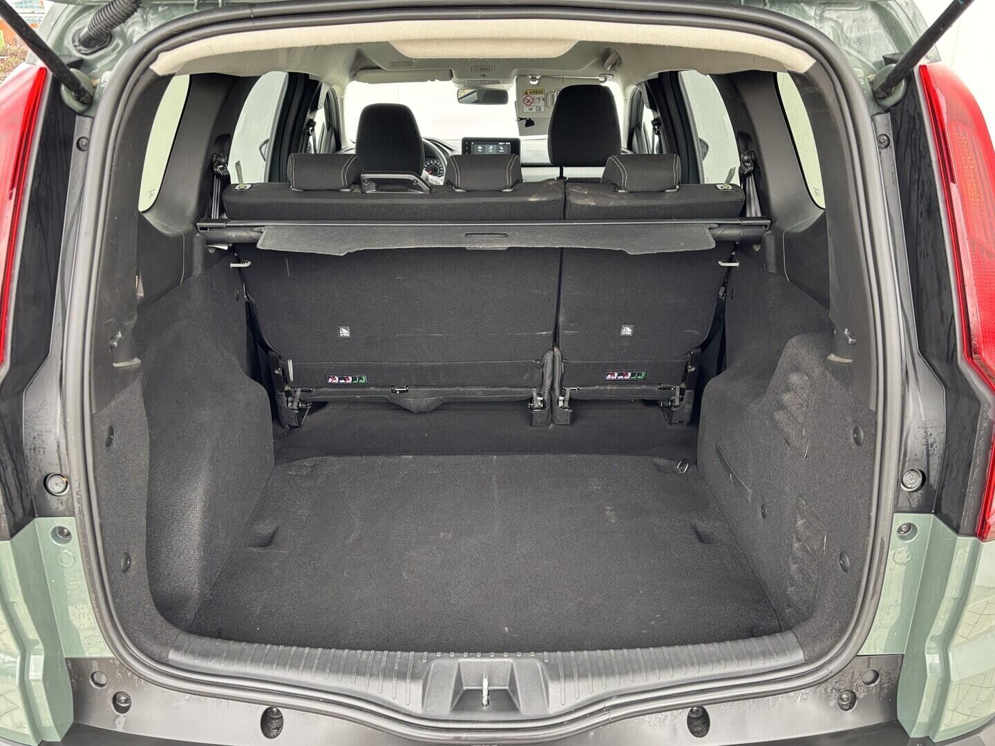 OZ190V01632_39.webp_JOGGER expression 1.0 TCe 74 kW manuál, DPH