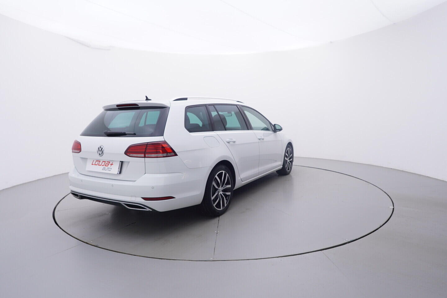OZ190V01634_14.webp_GOLF VARIANT Highline 1.5 TSI 110 kW automat