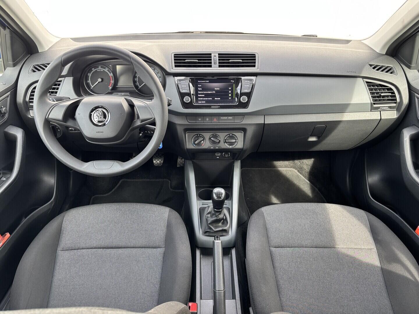 OZ190V01636_22.webp_FABIA Active 1.0 MPI 44 kW manuál