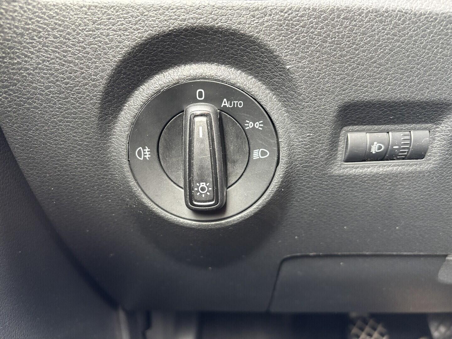 OZ190V01636_25.webp_FABIA Active 1.0 MPI 44 kW manuál