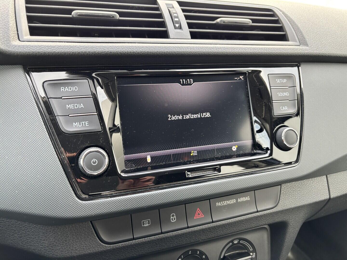 OZ190V01636_27.webp_FABIA Active 1.0 MPI 44 kW manuál