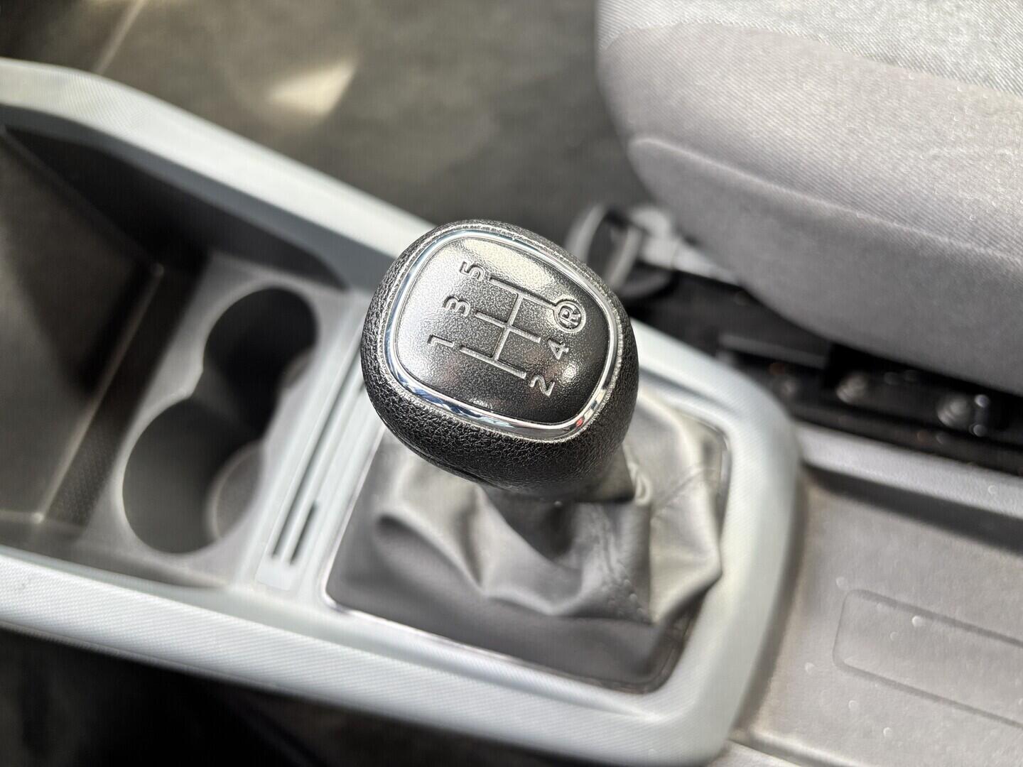 OZ190V01636_30.webp_FABIA Active 1.0 MPI 44 kW manuál