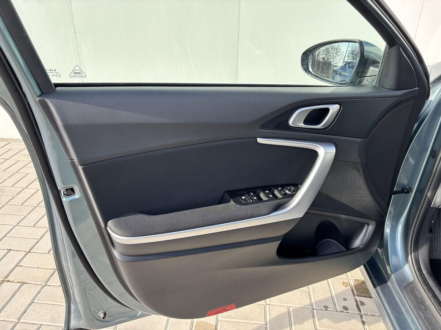 OZ190V01638_23.webp_CEED  1.5 GDI 118 kW automat