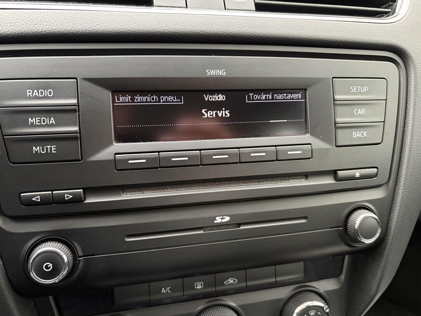 OZ190V01645_31.webp_OCTAVIA Active 1.2 TSI 77 kW manuál