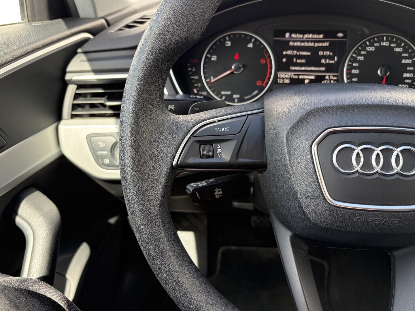 OZ190V01646_26.webp_A4 AVANT  2.0 TDI 140 kW automat, DPH