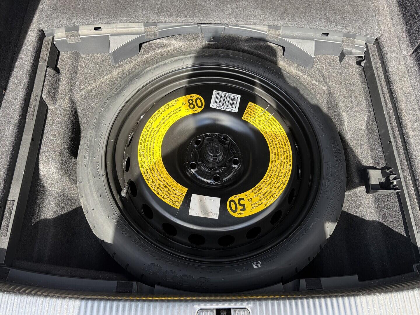 OZ190V01646_47.webp_A4 AVANT  2.0 TDI 140 kW automat, DPH