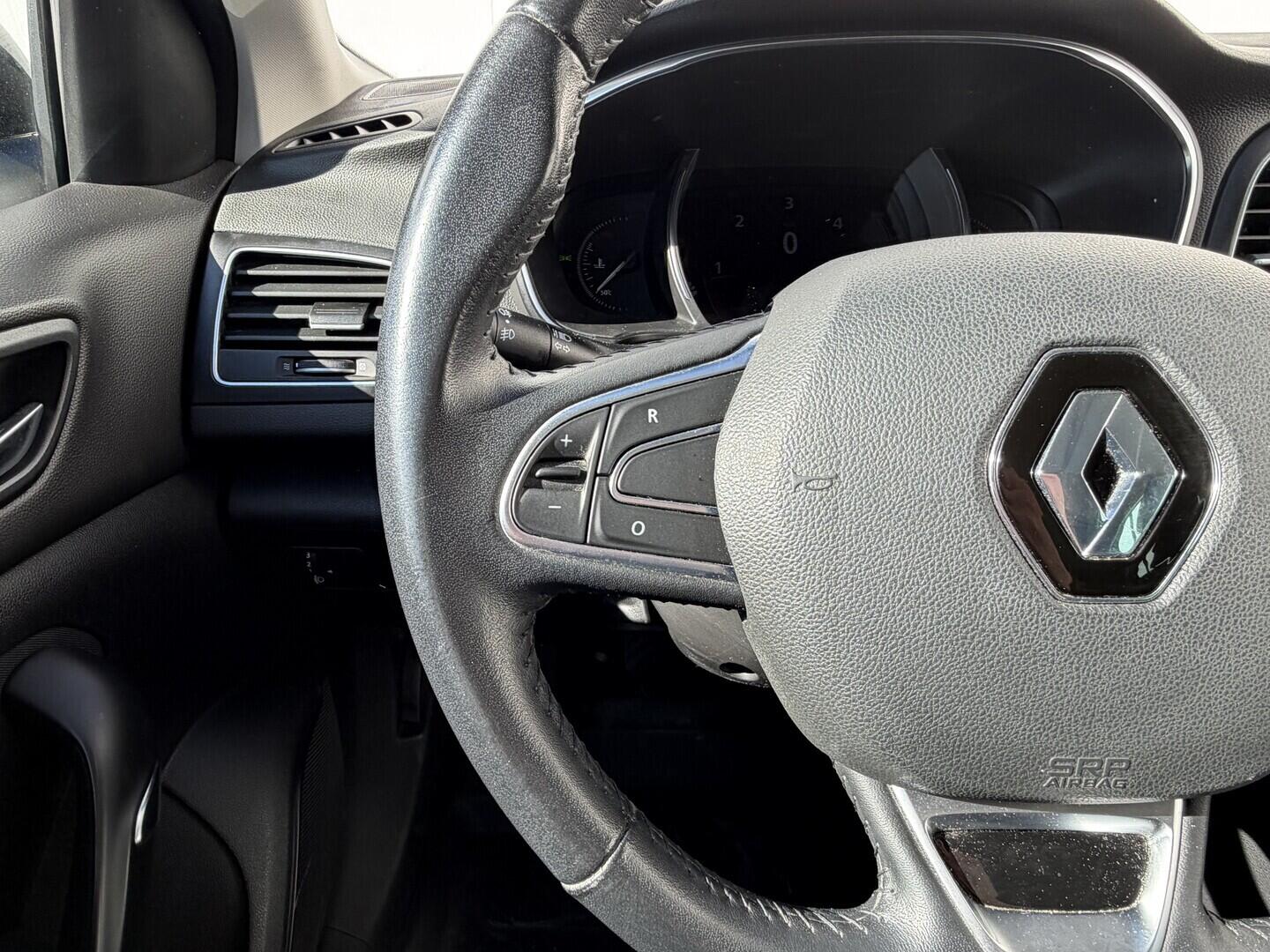 OZ190V01647_25.webp_MÉGANE  1.5 DCI 85 kW manuál, DPH