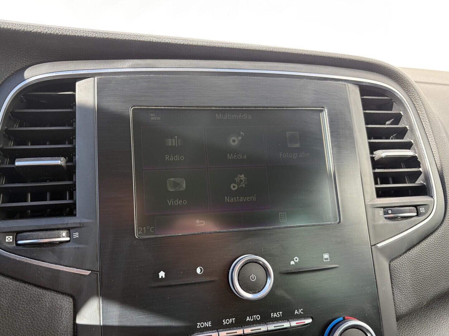 OZ190V01647_30.webp_MÉGANE  1.5 DCI 85 kW manuál, DPH