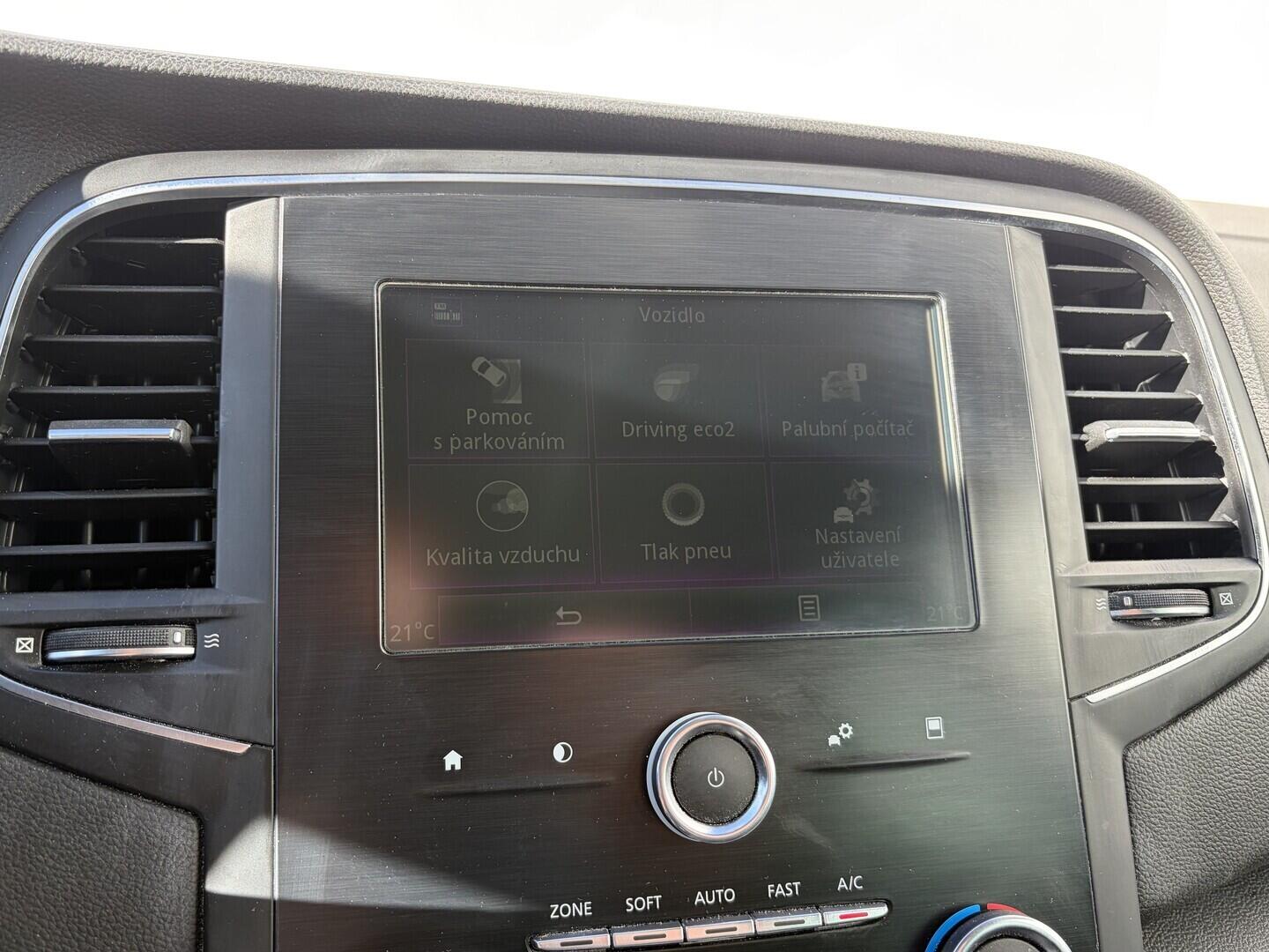 OZ190V01647_31.webp_MÉGANE  1.5 DCI 85 kW manuál, DPH