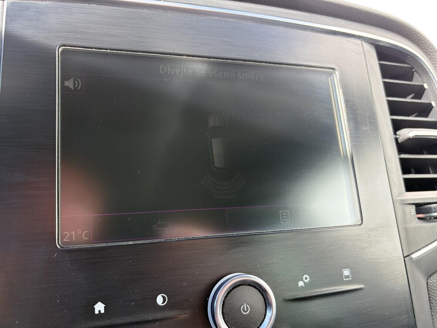 OZ190V01647_34.webp_MÉGANE  1.5 DCI 85 kW manuál, DPH