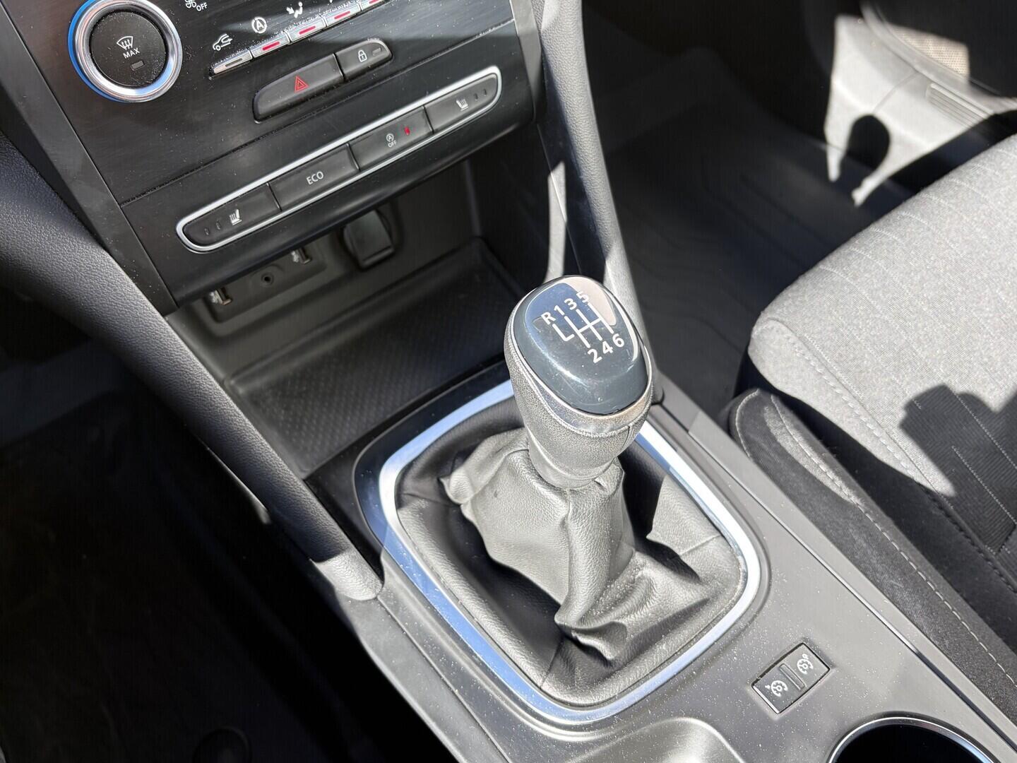 OZ190V01647_36.webp_MÉGANE  1.5 DCI 85 kW manuál, DPH