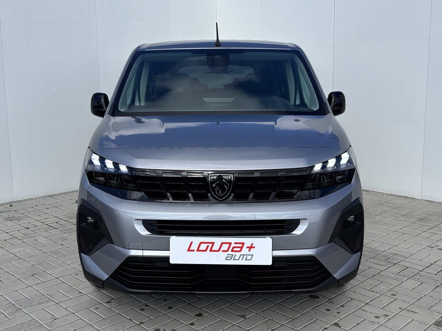 OZ190V01648_11.webp_RIFTER ALLure 1.5 HDI 96 kW manuál