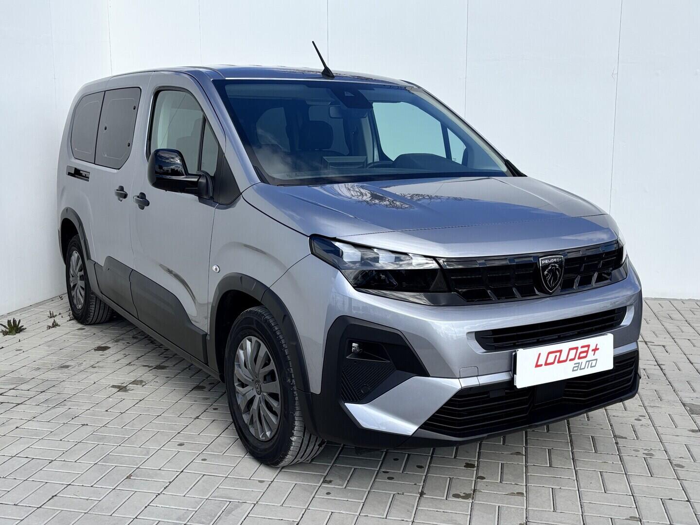 OZ190V01648_12.webp_RIFTER ALLure 1.5 HDI 96 kW manuál