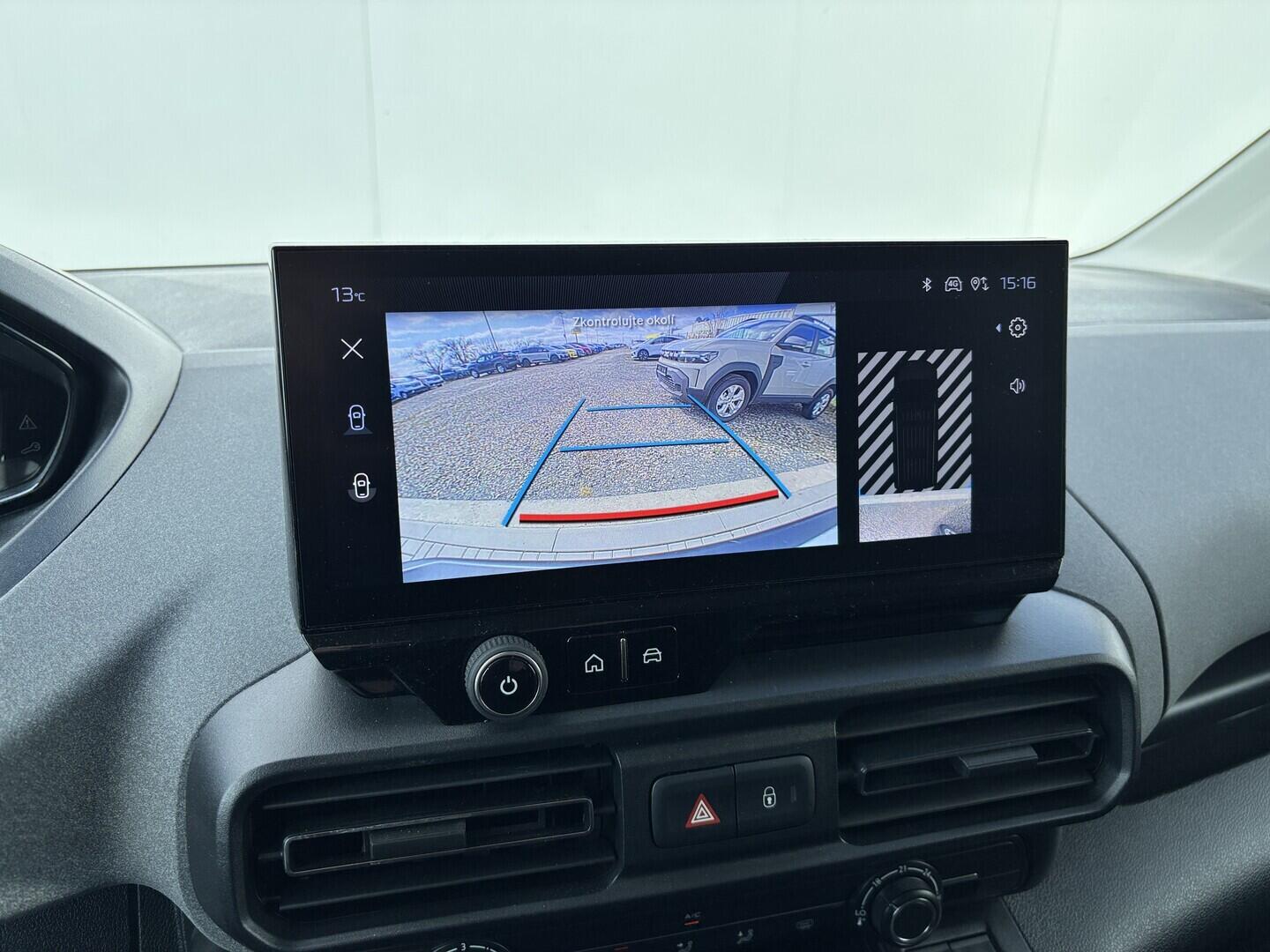 OZ190V01648_38.webp_RIFTER ALLure 1.5 HDI 96 kW manuál