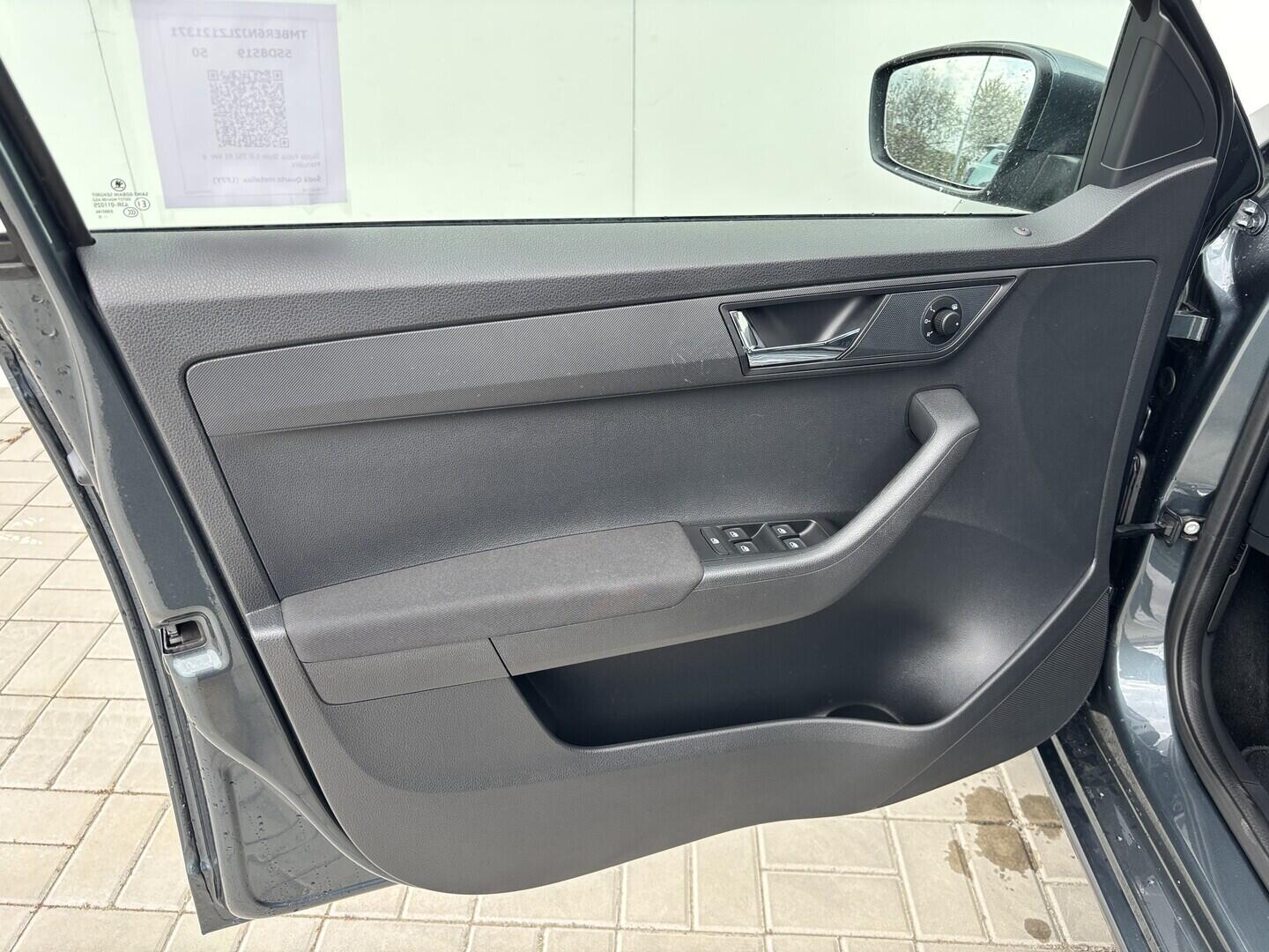 OZ190V01650_23.webp_FABIA Style 1.0 TSI 81 kW manuál