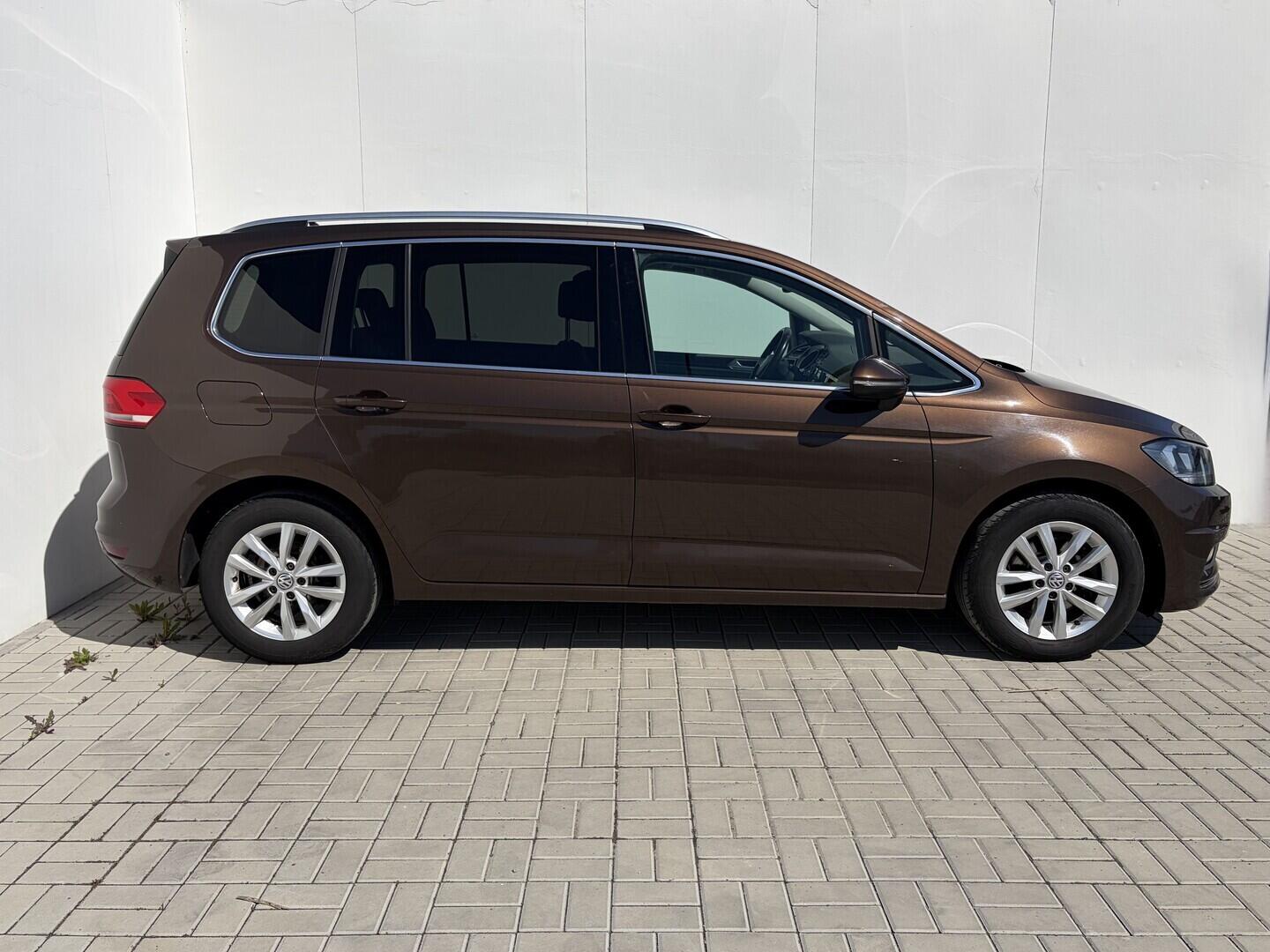 OZ190V01655_13.webp_TOURAN  2.0 TDI 110 kW manuál