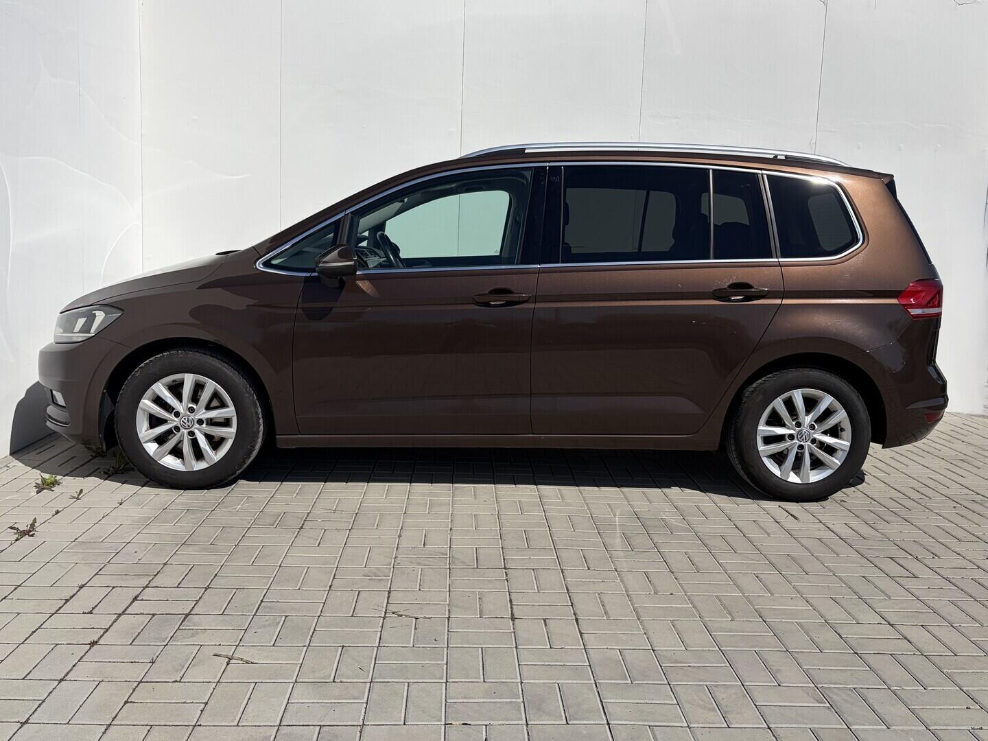 OZ190V01655_17.webp_TOURAN  2.0 TDI 110 kW manuál