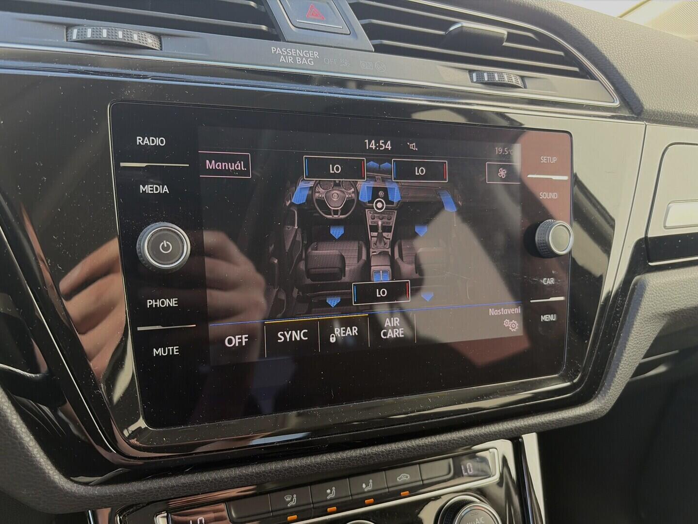 OZ190V01655_33.webp_TOURAN  2.0 TDI 110 kW manuál