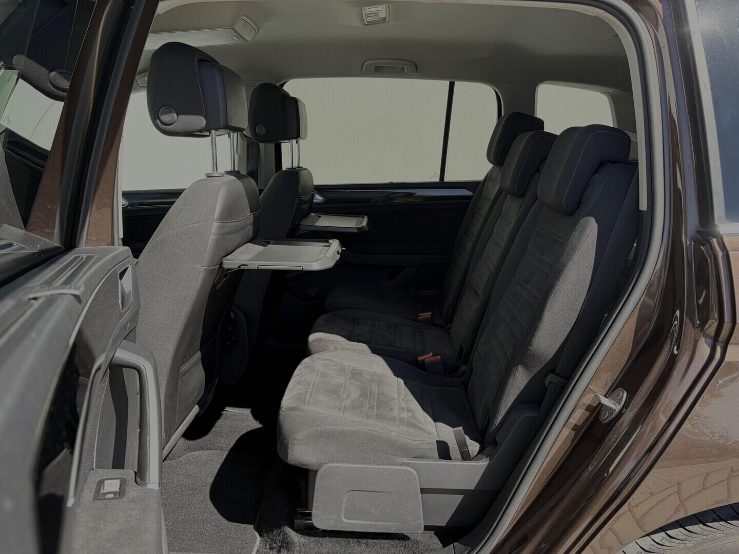 OZ190V01655_40.webp_TOURAN  2.0 TDI 110 kW manuál