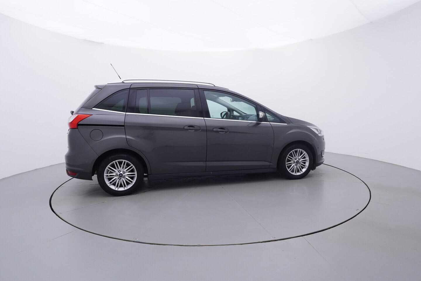 OZ190V01657_15.webp_GRAND C-MAX  1.5  110 kW manuál