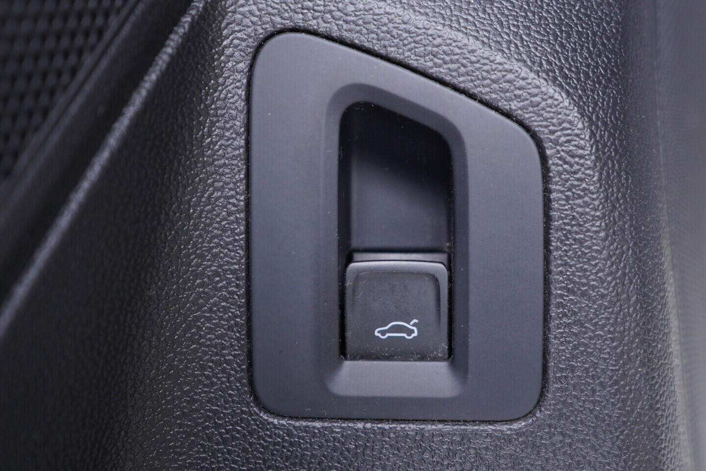 OZ190V01661_21.webp_PASSAT  2.0 TDI 140 kW automat