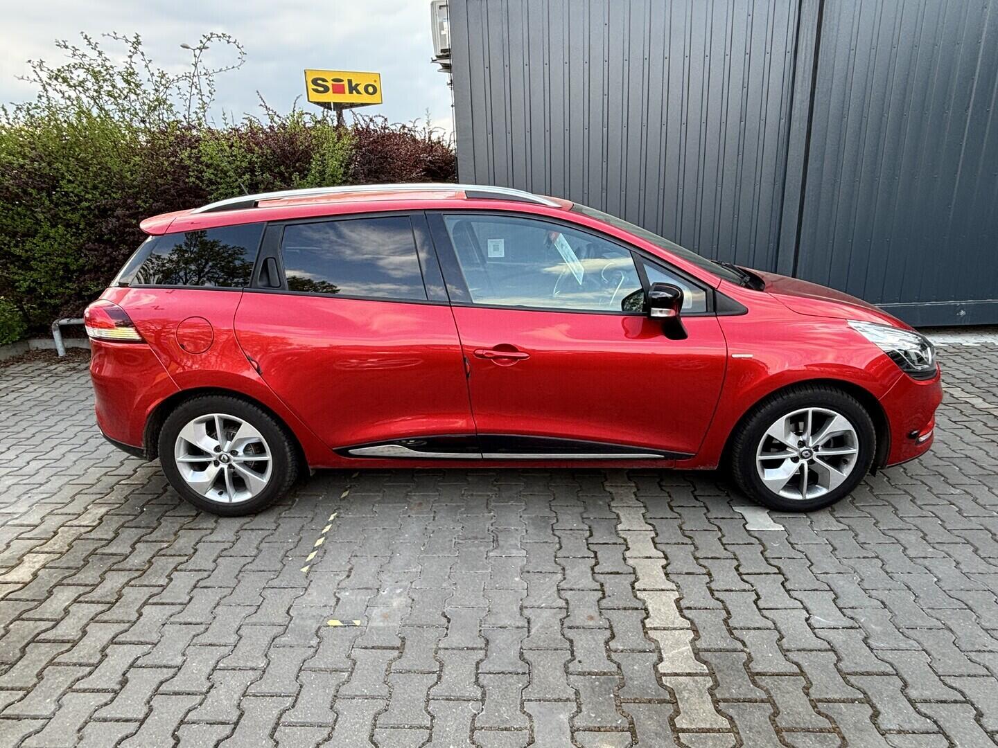 OZ190V01663_11.webp_CLIO Limited 0.9 TCe _ kW manuál