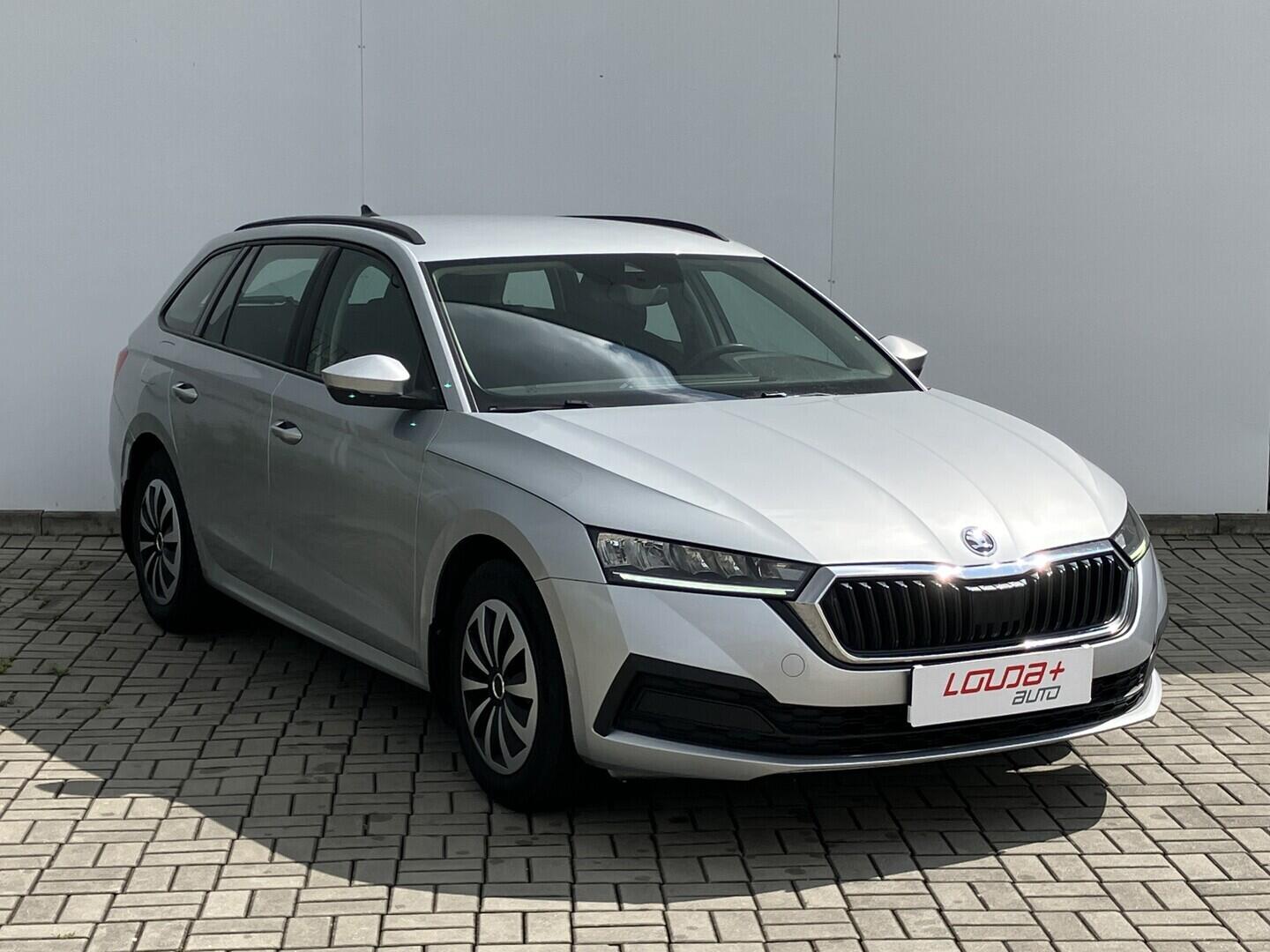 OZ190V01664_14.webp_OCTAVIA Active 1.0 TSI 81 kW manuál, DPH