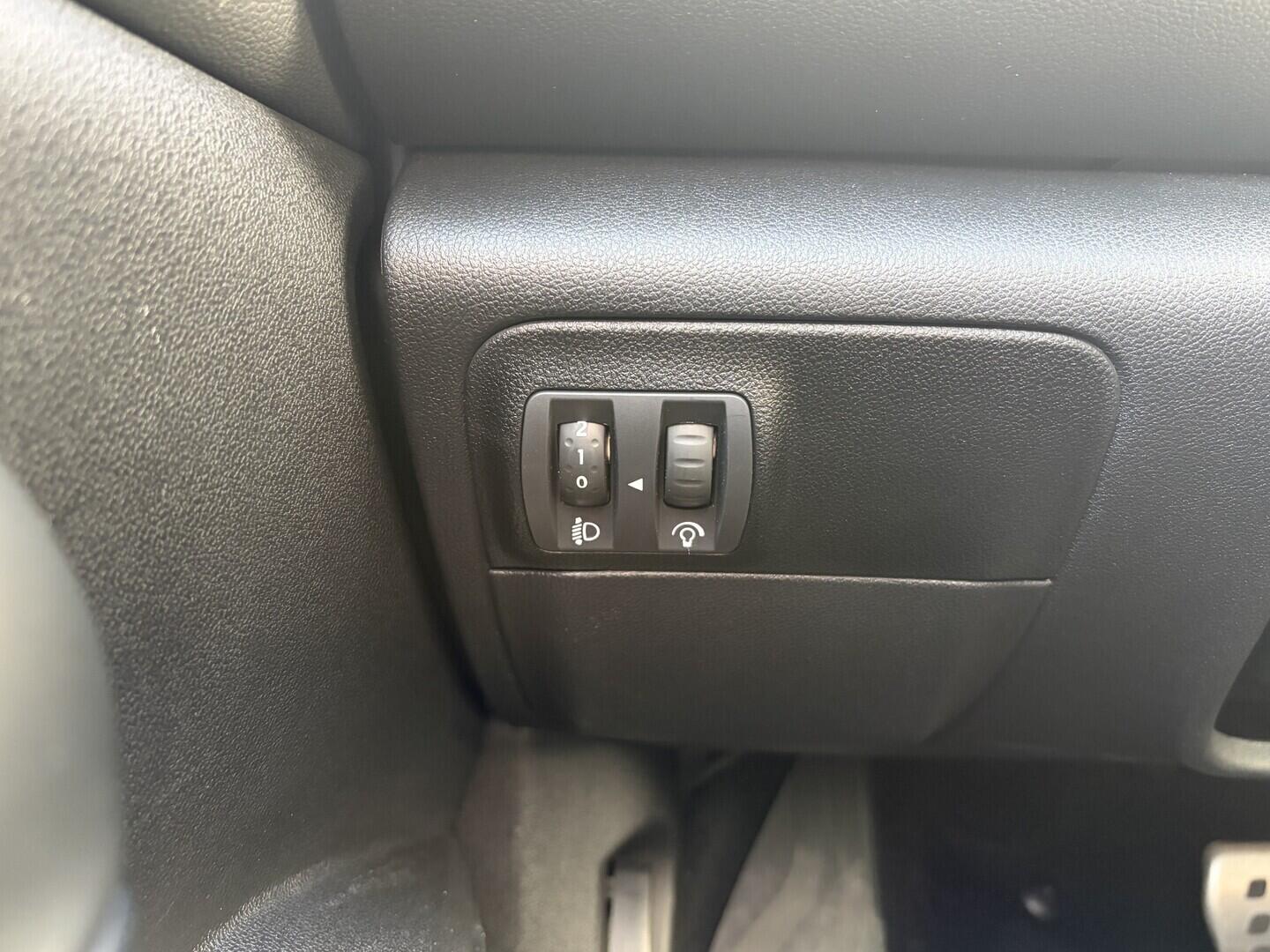 OZ190V01665_21.webp_MÉGANE R.S. Line 1.3  116 kW automat