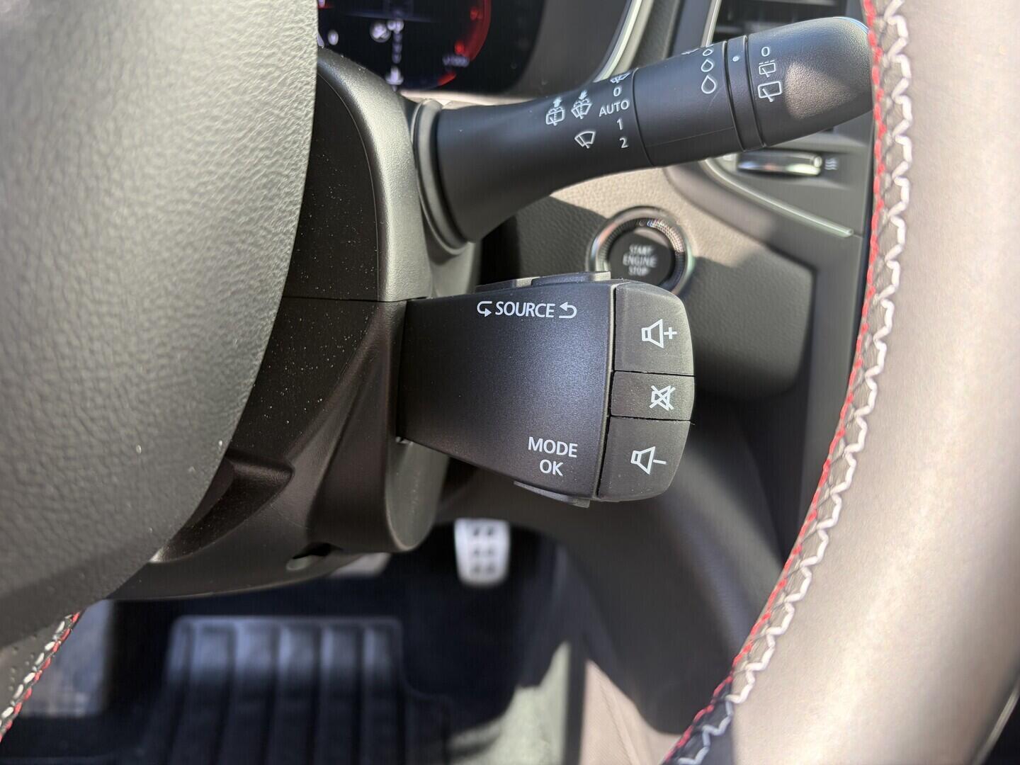 OZ190V01665_27.webp_MÉGANE R.S. Line 1.3  116 kW automat