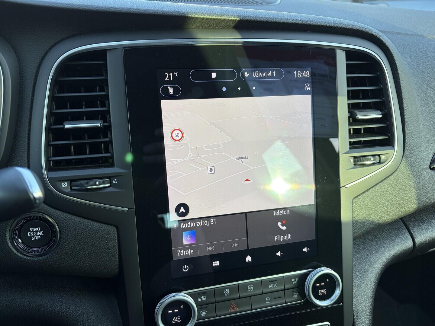 OZ190V01665_28.webp_MÉGANE R.S. Line 1.3  116 kW automat