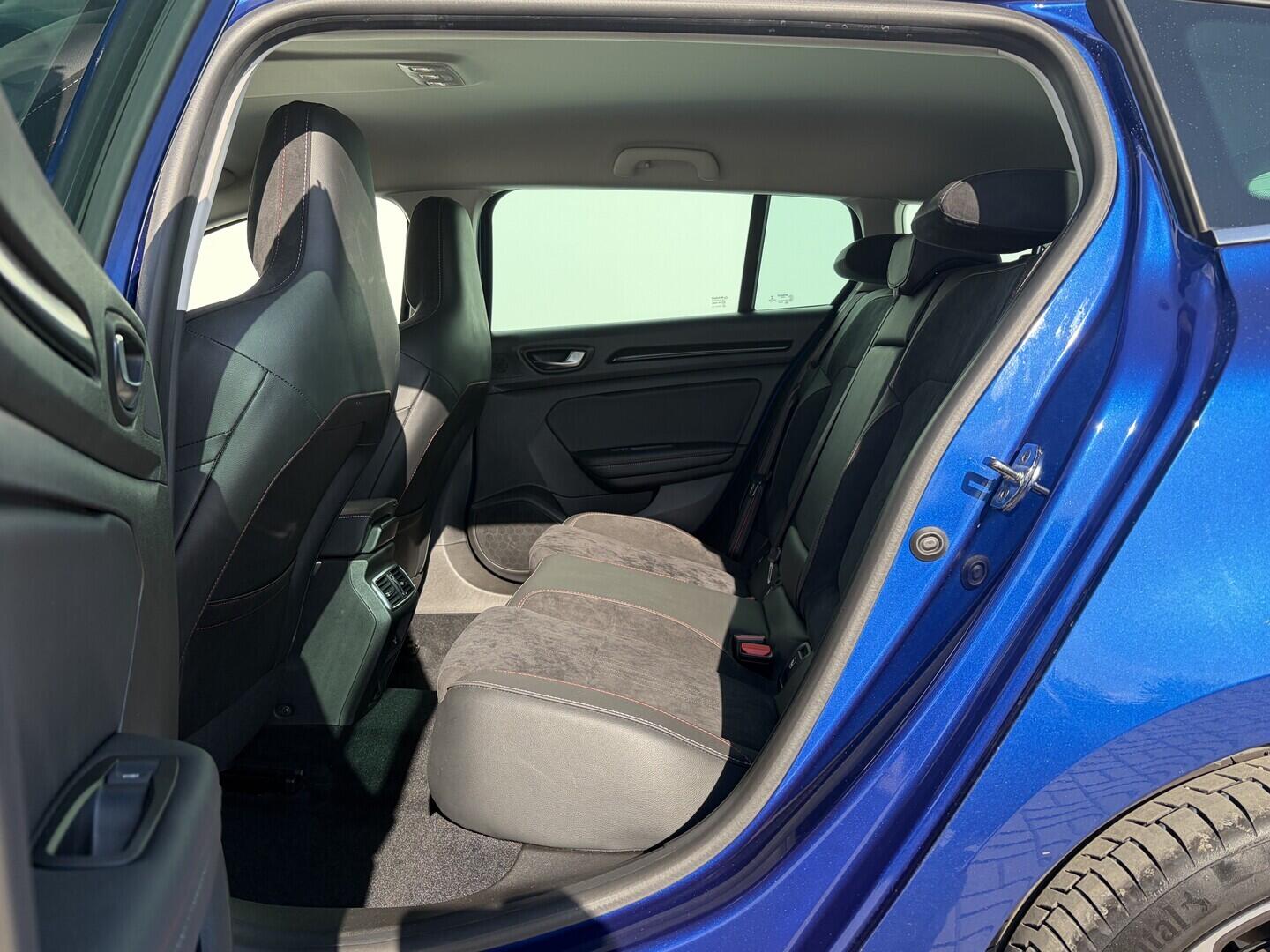 OZ190V01665_40.webp_MÉGANE R.S. Line 1.3  116 kW automat