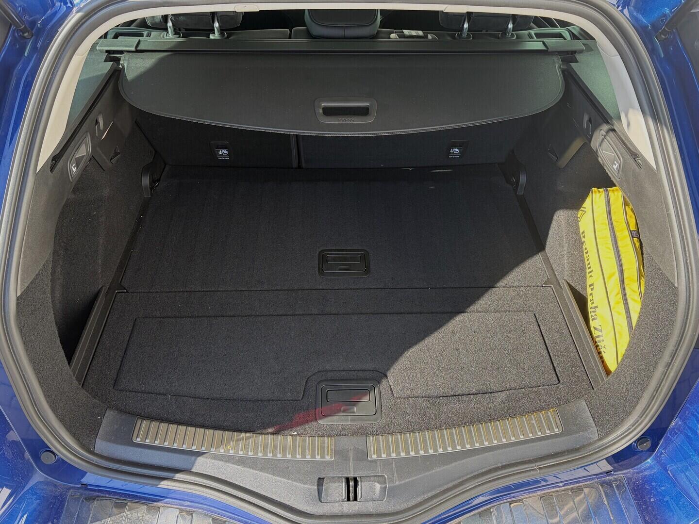 OZ190V01665_42.webp_MÉGANE R.S. Line 1.3  116 kW automat