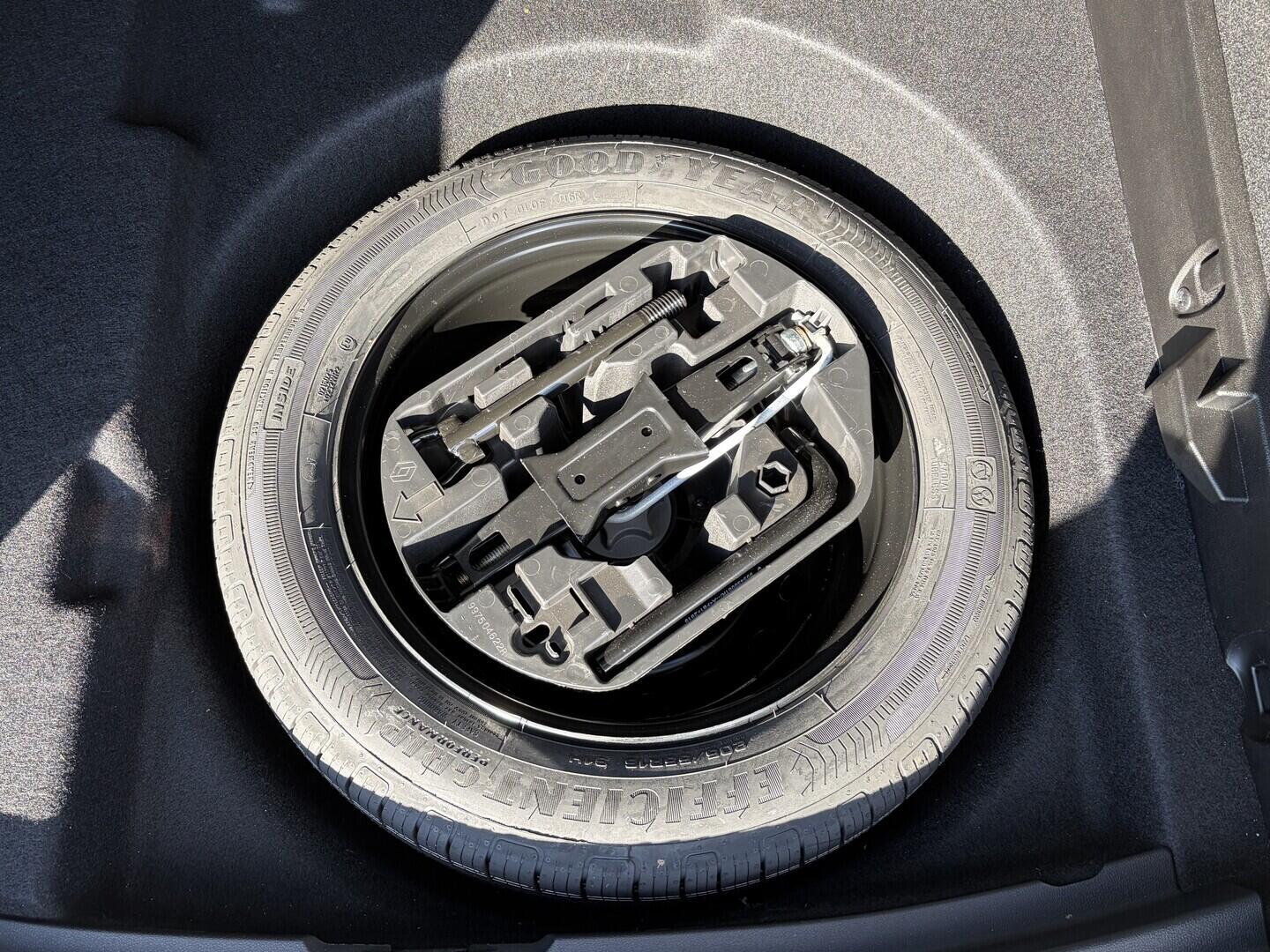 OZ190V01665_43.webp_MÉGANE R.S. Line 1.3  116 kW automat