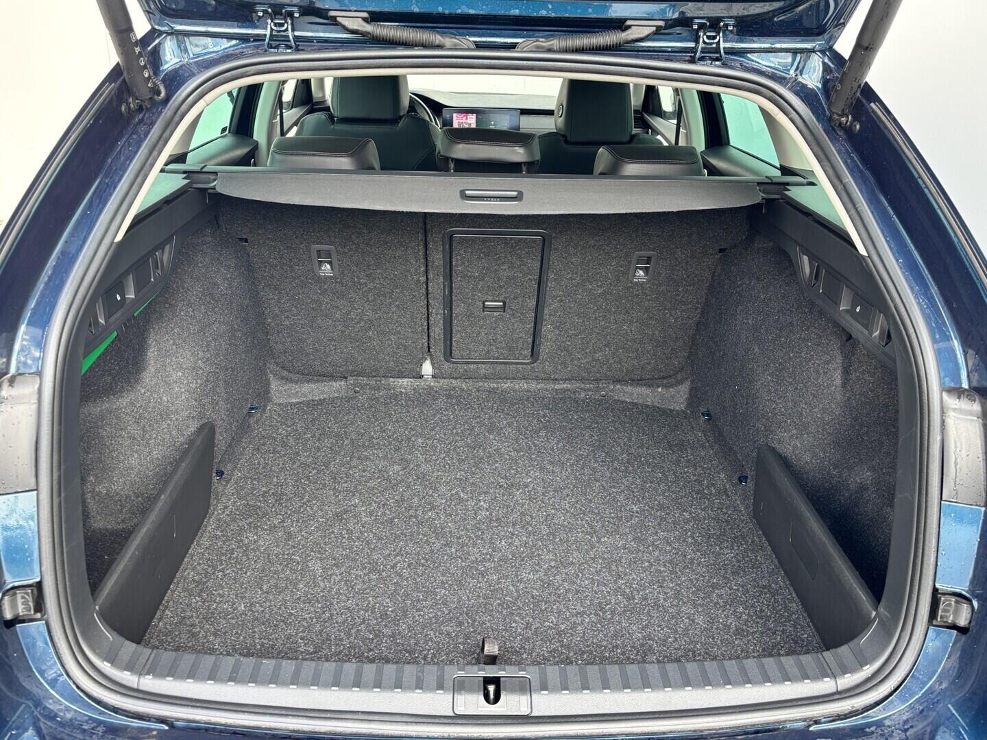 OZ190V01667_50.webp_OCTAVIA  2.0 TDI 110 kW automat, DPH