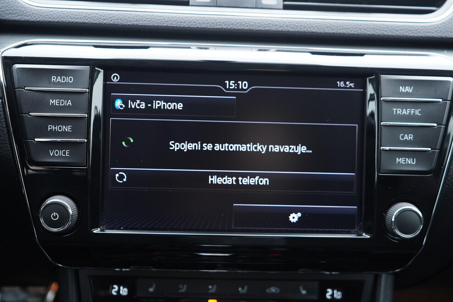 OZ190V01670_33.webp_SUPERB Style 2.0 TDI 140 kW automat