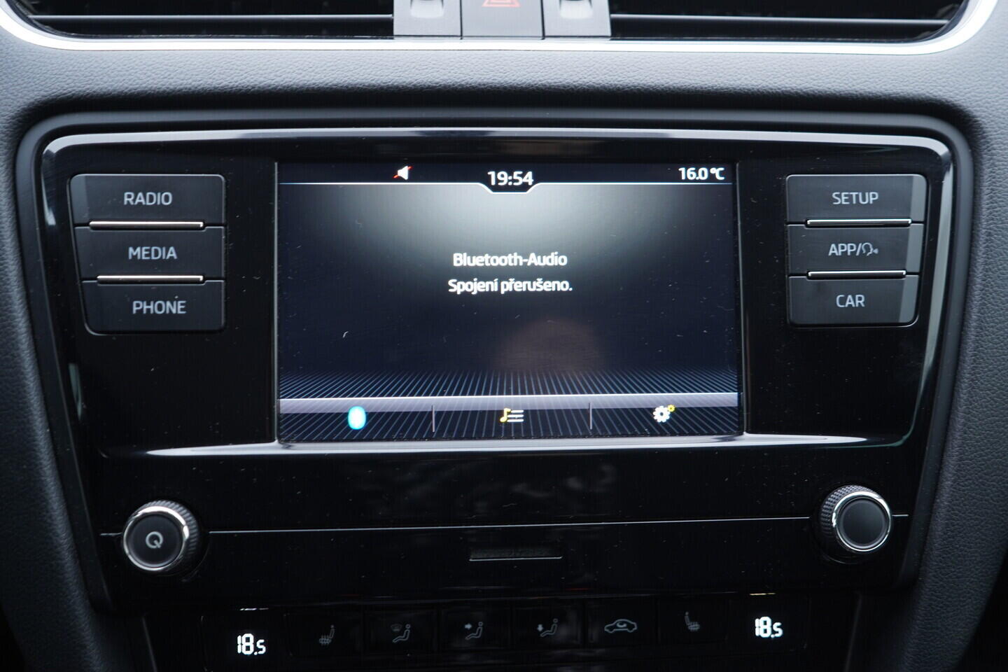 OZ190V01693_30.webp_OCTAVIA Ambition Plus 1.6 TDI 85 kW manuál, DPH
