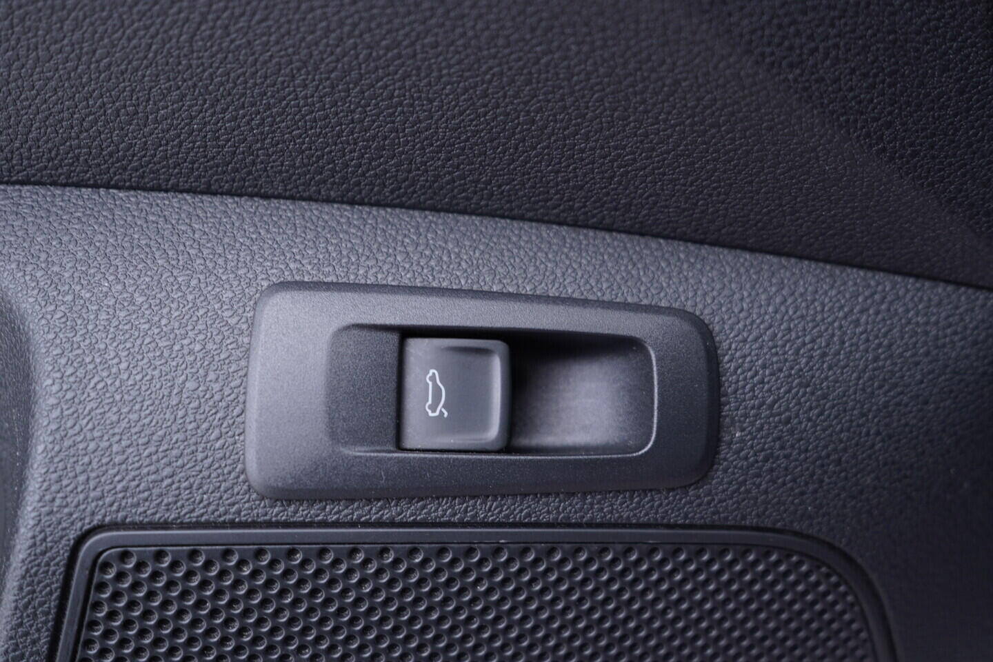 OZ190V01696_21.webp_KAROQ Style 2.0 TDI 85 kW automat, DPH