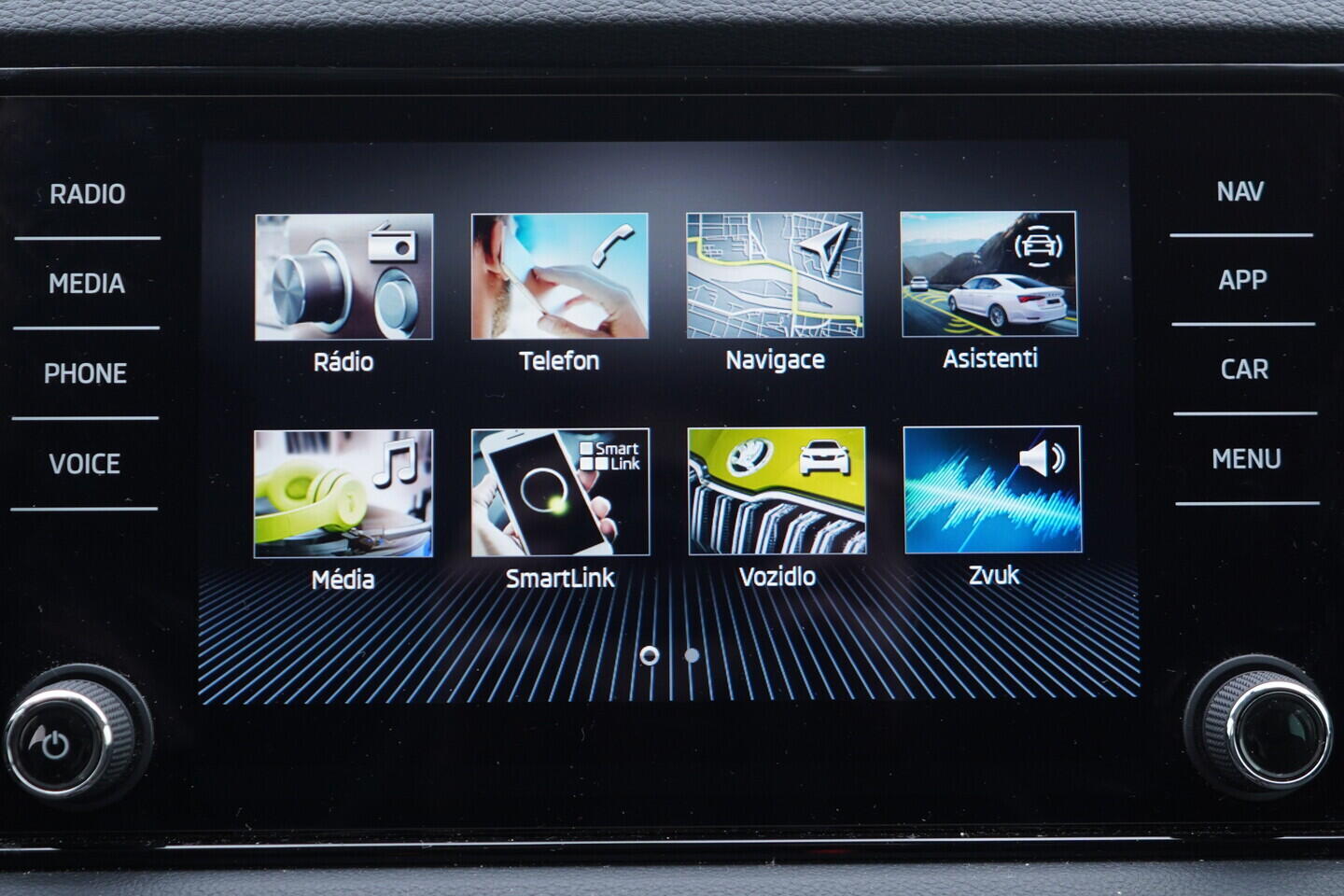 OZ190V01696_28.webp_KAROQ Style 2.0 TDI 85 kW automat, DPH