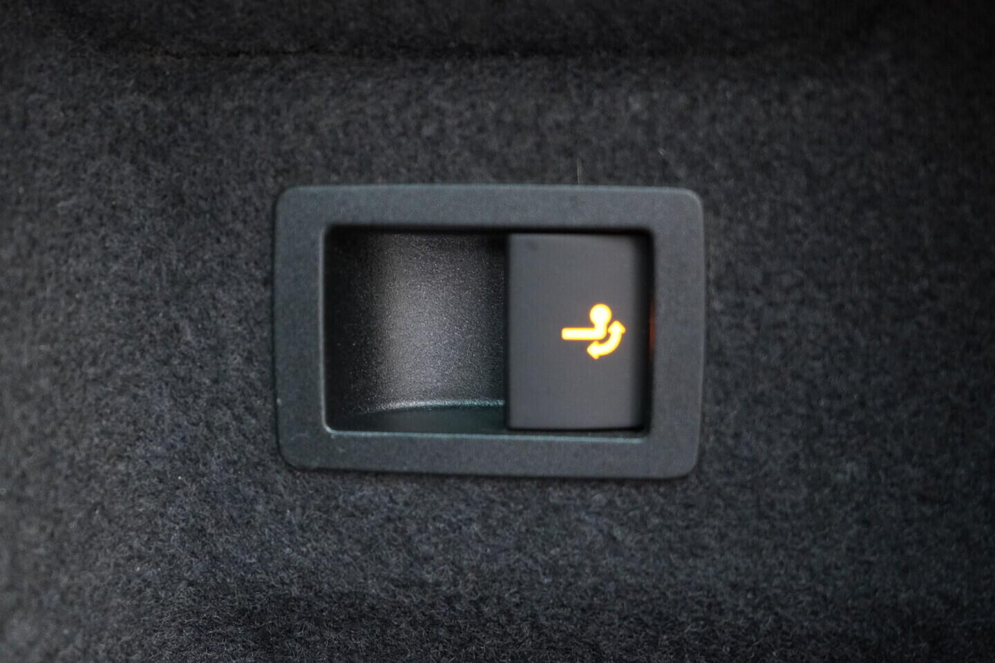 OZ190V01696_40.webp_KAROQ Style 2.0 TDI 85 kW automat, DPH