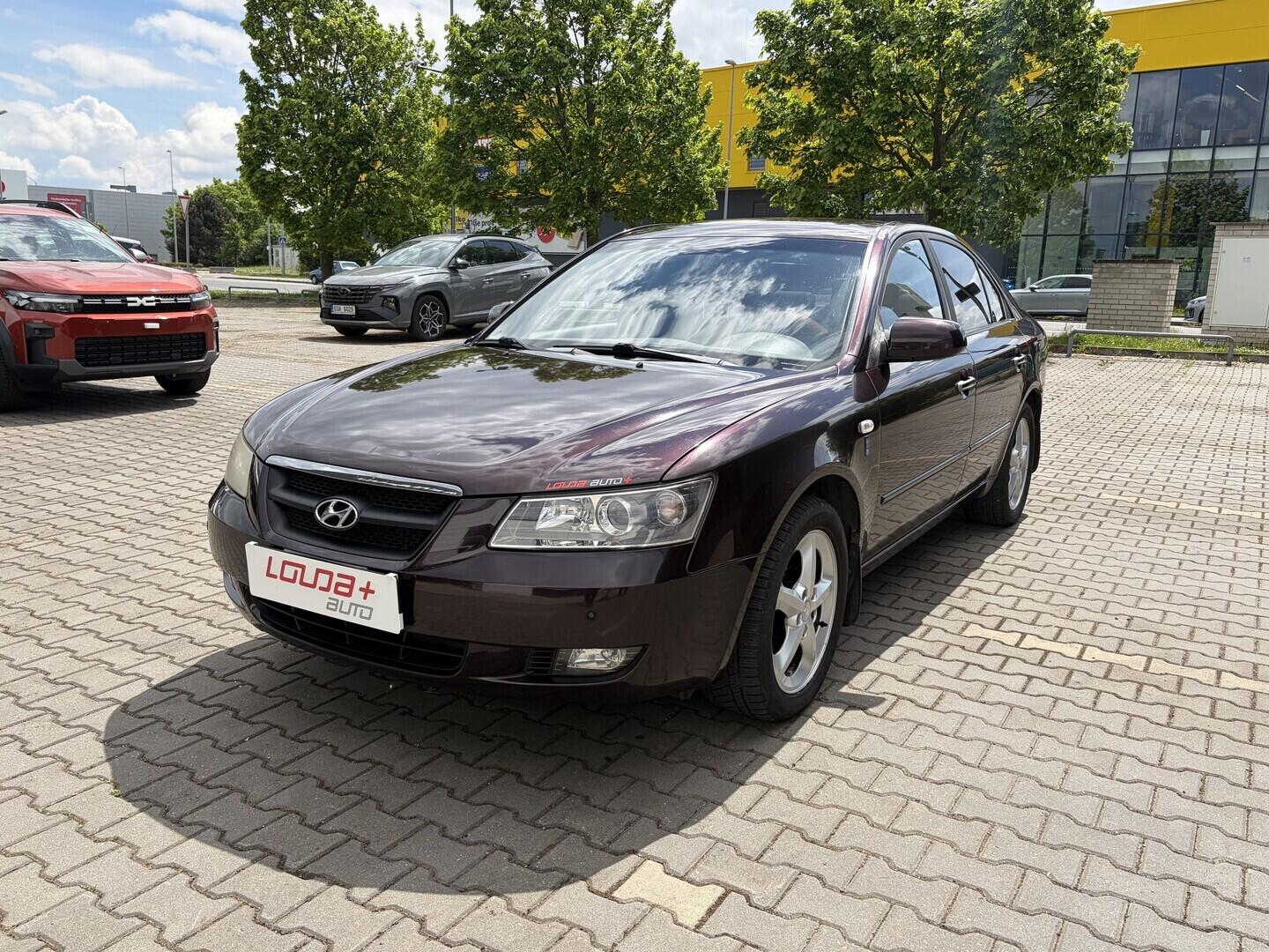 OZ190V01698_10.webp_SONATA  2.4 MPI 118 kW manuál