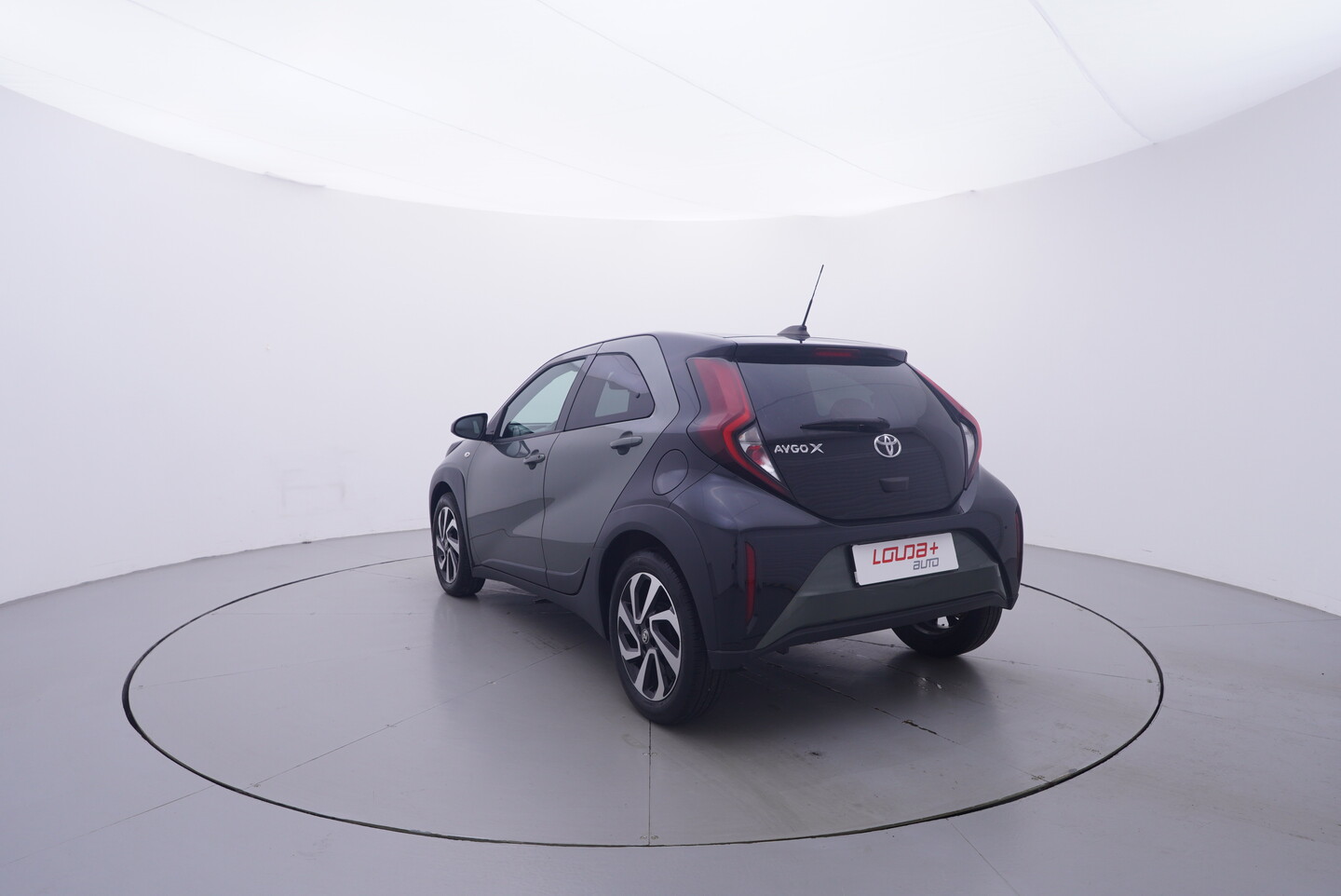 V190-360-B-20260814-181552.webp