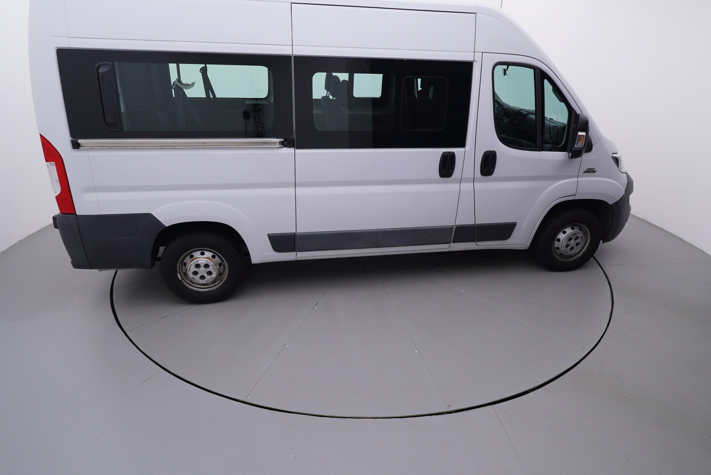 V190-360-D-20260205-183120.webp