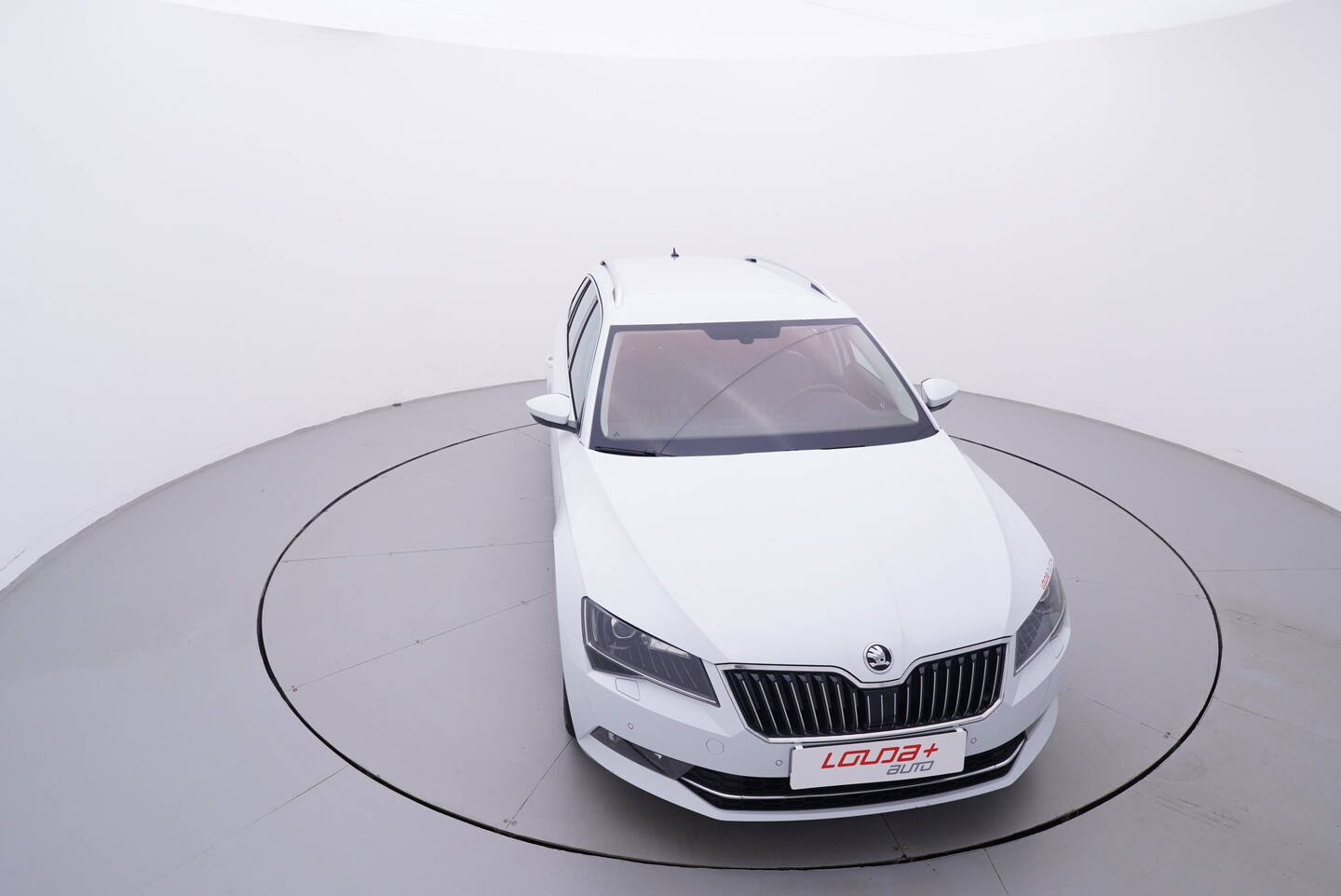 V190-360-D-20260618-114457.webp