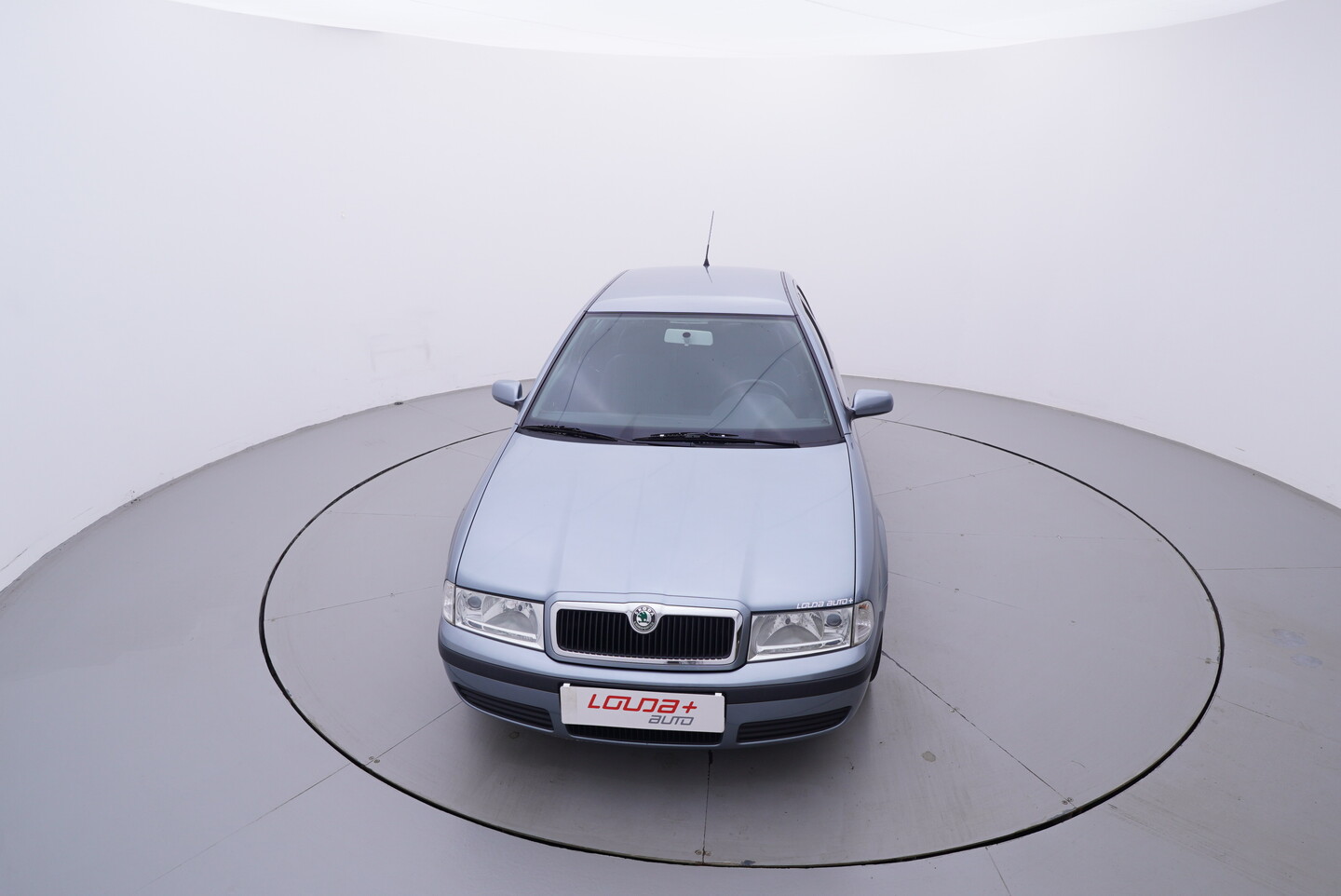 V190-360-D-20261022-125241.webp