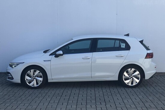VOLKSWAGEN GOLF 1st Edition 1.5 TSI 110 kW automat_2