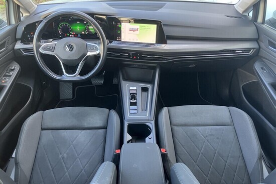 VOLKSWAGEN GOLF 1st Edition 1.5 TSI 110 kW automat_4