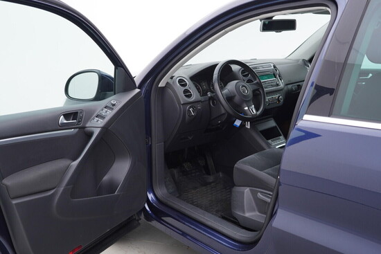 VOLKSWAGEN TIGUAN  1.4 TSI 118 kW manuál_4